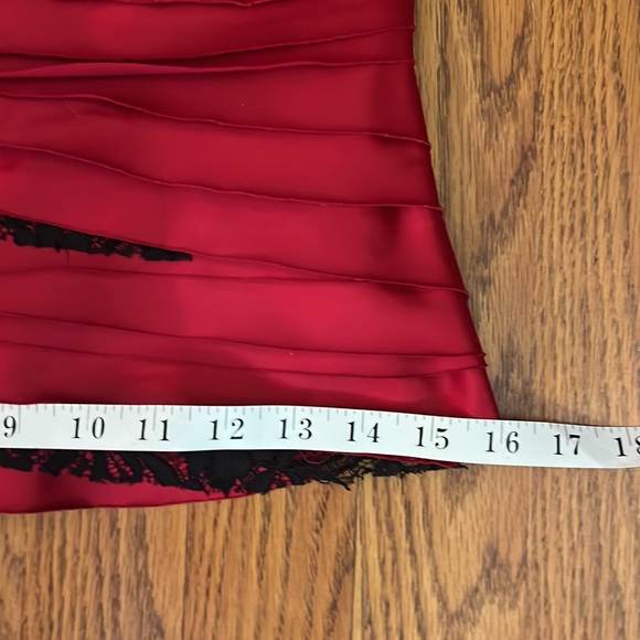 BEBE satin corset layered with lace size medium - Picture 14 of 14